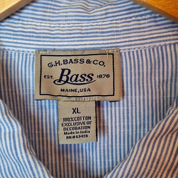 GH Bass & Co Shirt Womens Size XL Button Up Blue Striped Embroidered Flowers - Picture 7 of 8